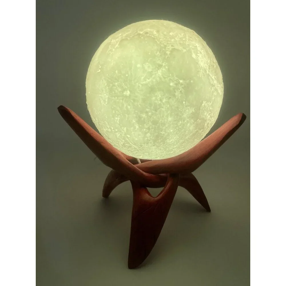 Enchanting 3D Printed Lunar Lamp Glows & Transforms Mystical Ambient Room Decor